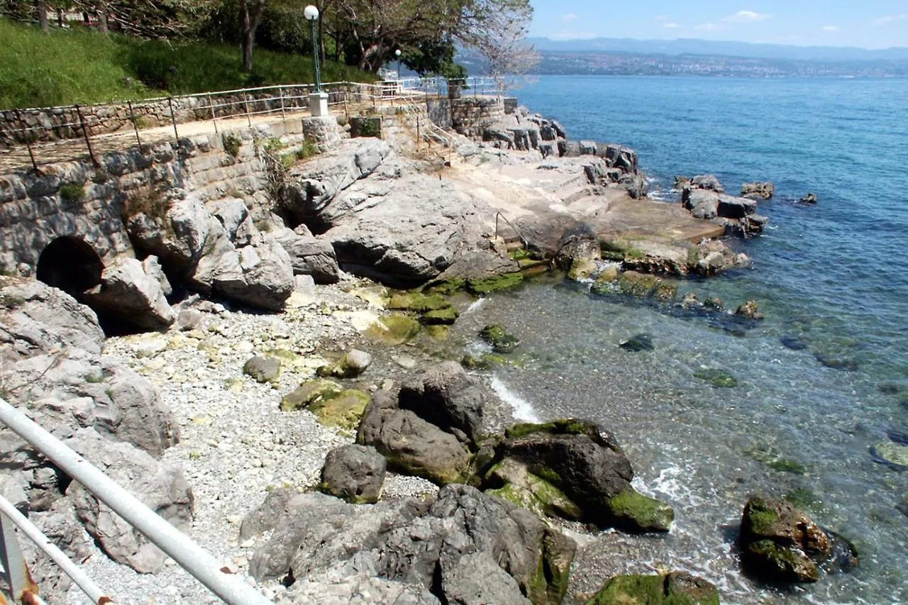 Apartments With A Swimming Pool Opric, Opatija - 7711 Lovran